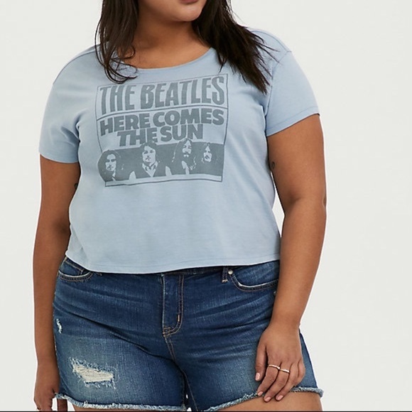 Torrid Beatles Crop Tee NWT Size 00X - Picture 2 of 6